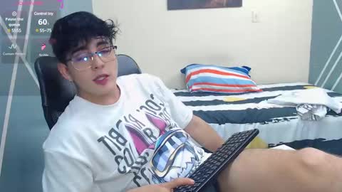 Snapshot of nolan_twink chatting on 02-07-25, 06:24 Nolan online show from 02-07-25, 06:24