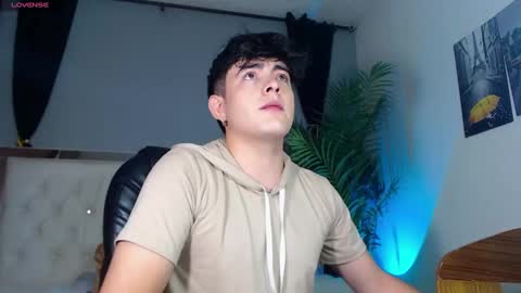 Snapshot of nolan_twink chatting on 09-19-25, 05:57 Nolan online show from 09-19-25, 05:57