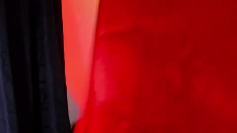 Snapshot of nolan_twink chatting on 10-26-25, 11:42 Nolan online show from 10-26-25, 11:42