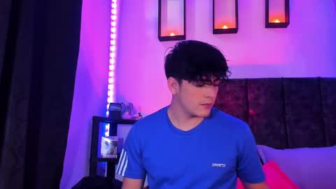 Snapshot of nolan_twink chatting on 10-30-25, 05:35 Nolan online show from 10-30-25, 05:35