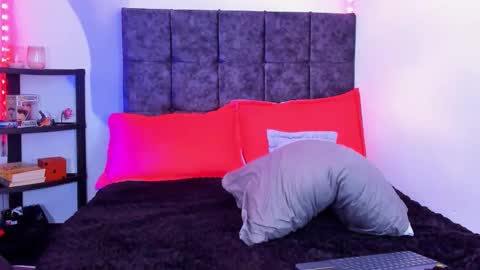 Snapshot of nolan_twink chatting on 11-05-25, 07:25 Nolan online show from 11-05-25, 07:25