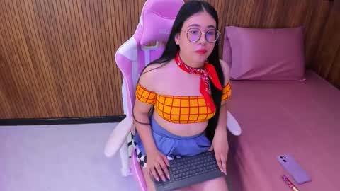 Nahomi online show from 12-03-25, 05:04