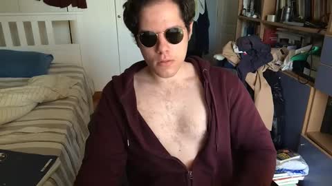 Snapshot of nongay379444 chatting on 12-18-24, 02:06 nongay379444 online show from 12-18-24, 02:06