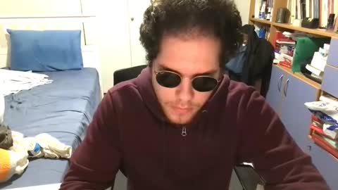 Snapshot of nongay379444 chatting on 12-29-24, 04:40 nongay379444 online show from 12-29-24, 04:40