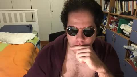 Snapshot of nongay379444 chatting on 01-02-25, 10:44 nongay379444 online show from 01-02-25, 10:44