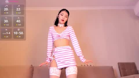 nooniemoon online show from 09-26-25, 02:26