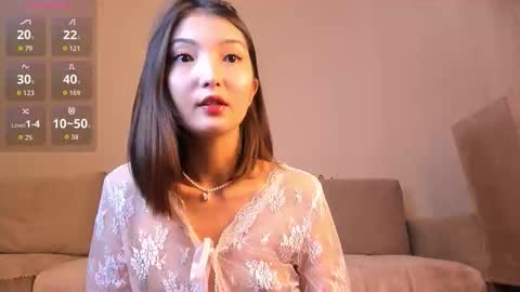 nooniemoon online show from 09-28-25, 02:17