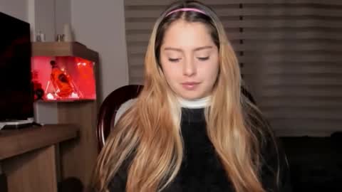 Ara online show from 10-16-25, 07:09