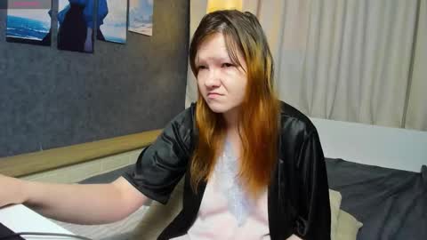 Nora online show from 11-11-25, 10:04