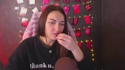 Snapshot of nora_n chatting on 12-04-25, 02:04 Nora online show from 12-04-25, 02:04