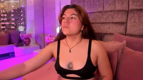 Nora  online show from 02-15-26, 07:10