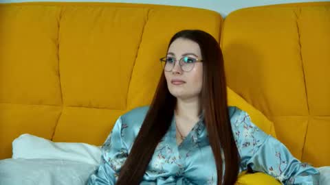 NoraFoxes online show from 02-24-26, 10:35