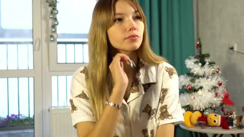 Eva online show from 12-12-24, 09:19