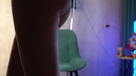 Eva online show from 12-19-24, 11:29