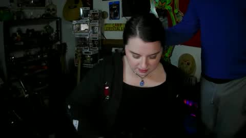 A wine and a beer and a kitty online show from 11-14-25, 07:07