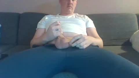 Snapshot of nordicmysteryguy chatting on 10-15-25, 09:31 nordicmysteryguy online show from 10-15-25, 09:31