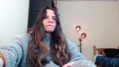 noreen_ online show from 12-16-24, 05:33