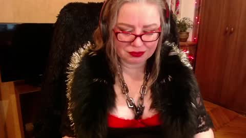 miss Tress online show from 12-30-24, 07:00