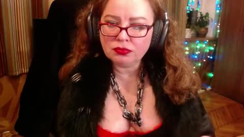 miss Tress online show from 10-17-25, 07:05