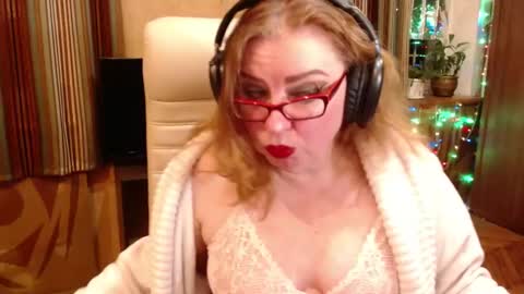 miss Tress online show from 01-18-26, 07:28