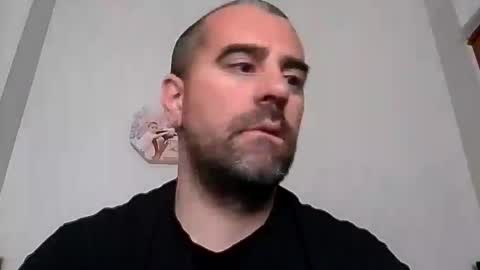 Snapshot of normalito42 chatting on 03-07-25, 04:00 NORMALITO online show from 03-07-25, 04:00