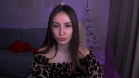 Hazel online show from 01-19-25, 02:25