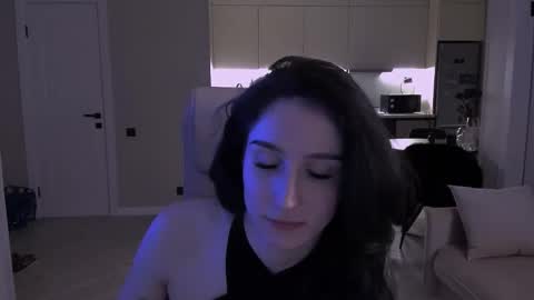 Hazel online show from 11-24-25, 05:34