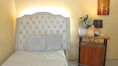 Kyline online show from 12-30-24, 03:25