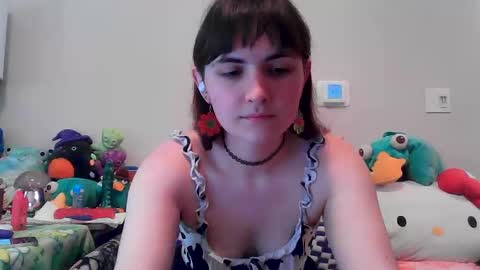 Milk  online show from 09-27-25, 04:23