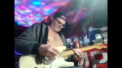 notflamingfart online show from 12-19-25, 06:48