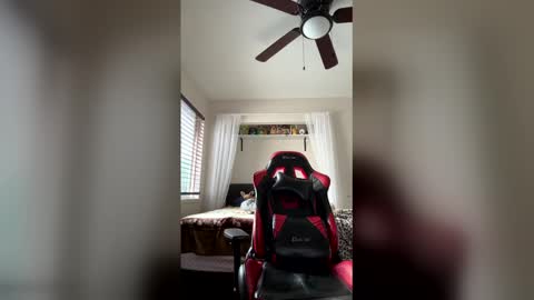 notmeantforeggs online show from 03-10-26, 03:06