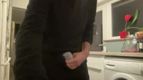 Snapshot of noux69 chatting on 11-12-25, 06:30 noux69 online show from 11-12-25, 06:30