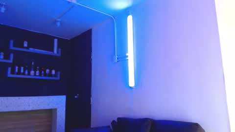 Snapshot of nova_salvadore chatting on 01-12-26, 04:07 Nova Salvatore online show from 01-12-26, 04:07