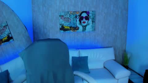 Snapshot of nova_sex1 chatting on 11-15-25, 04:43 nova online show from 11-15-25, 04:43