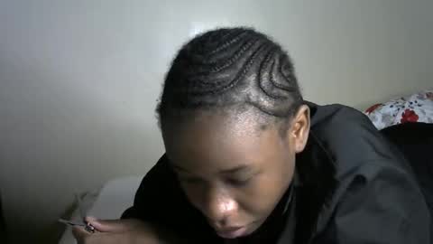 Snapshot of novaah chatting on 11-28-25, 02:14 novaah online show from 11-28-25, 02:14