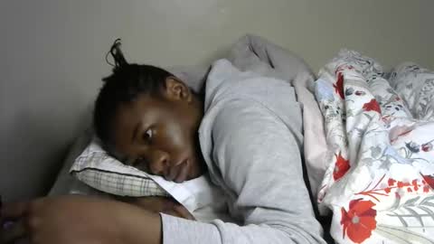 Snapshot of novaah chatting on 12-18-25, 02:17 novaah online show from 12-18-25, 02:17