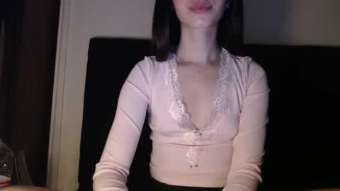 Snapshot of novafrey chatting on 02-16-25, 12:30 Olivia online show from 02-16-25, 12:30