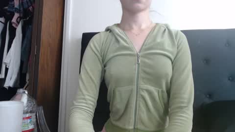 Snapshot of novafrey chatting on 02-23-25, 08:22 Olivia online show from 02-23-25, 08:22