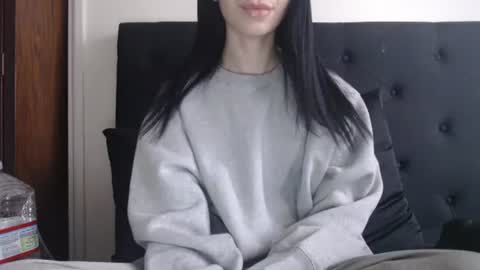 Snapshot of novafrey chatting on 11-09-25, 08:18 Olivia online show from 11-09-25, 08:18