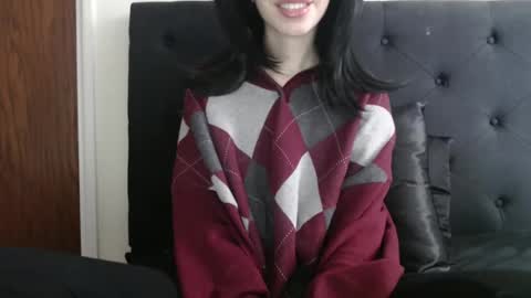 Snapshot of novafrey chatting on 02-06-26, 05:27 Olivia online show from 02-06-26, 05:27