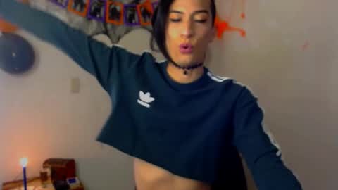 Snapshot of novanyx11 chatting on 10-12-25, 03:33 Nova... online show from 10-12-25, 03:33