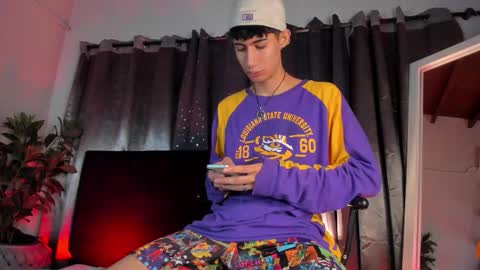 Snapshot of novawheeler chatting on 02-08-26, 11:57 Nova online show from 02-08-26, 11:57