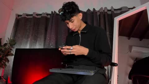 Snapshot of novawheeler chatting on 02-19-26, 12:23 Nova online show from 02-19-26, 12:23