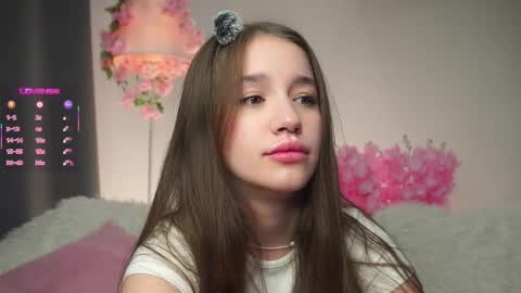 Dina online show from 10-12-25, 01:04