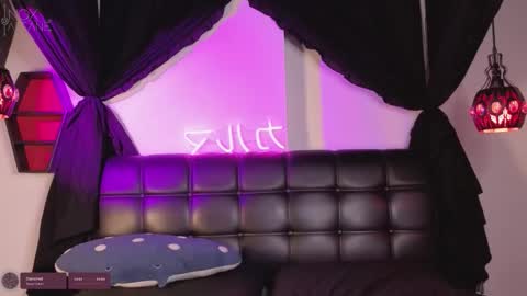 Goth Darling online show from 02-18-26, 10:39