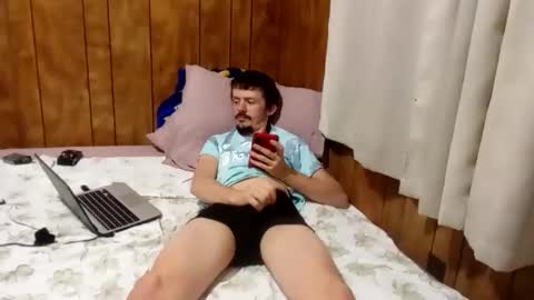 Snapshot of nrsmith81790 chatting on 03-12-25, 09:44 SlimButPackin online show from 03-12-25, 09:44