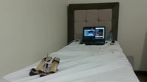 Snapshot of nudefucker69 chatting on 09-16-25, 02:12 nude fucker 69 online show from 09-16-25, 02:12