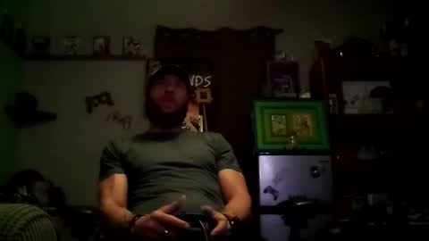 Awwwww Hey Sweetie Pies. Welcome To The Sweetie Pie Lounge. Enjoy The Dad-Cast. SweetCorny Fun-loving Dad Talk. online show from 01-29-25, 03:33