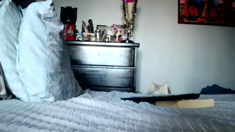 KN online show from 02-12-26, 05:19