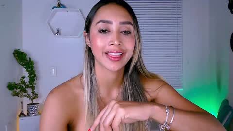 Nycole online show from 01-15-25, 03:00